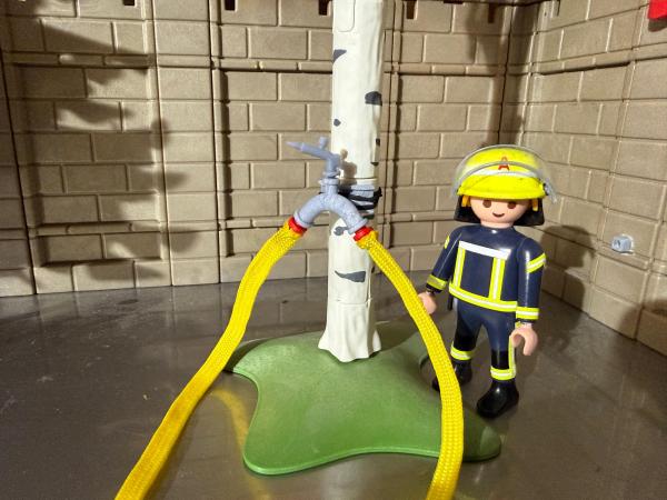 Baumhalter Regnersystem